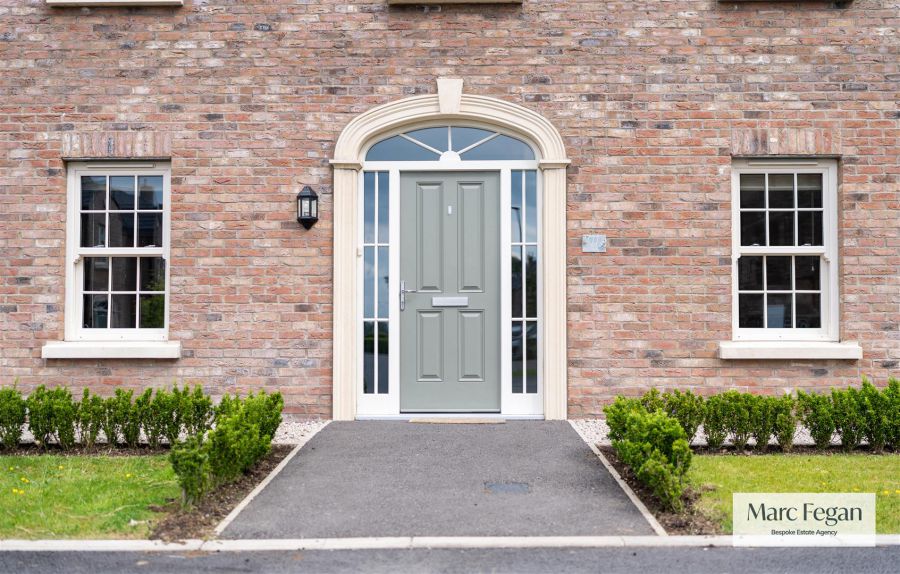 27 Tarry Wood