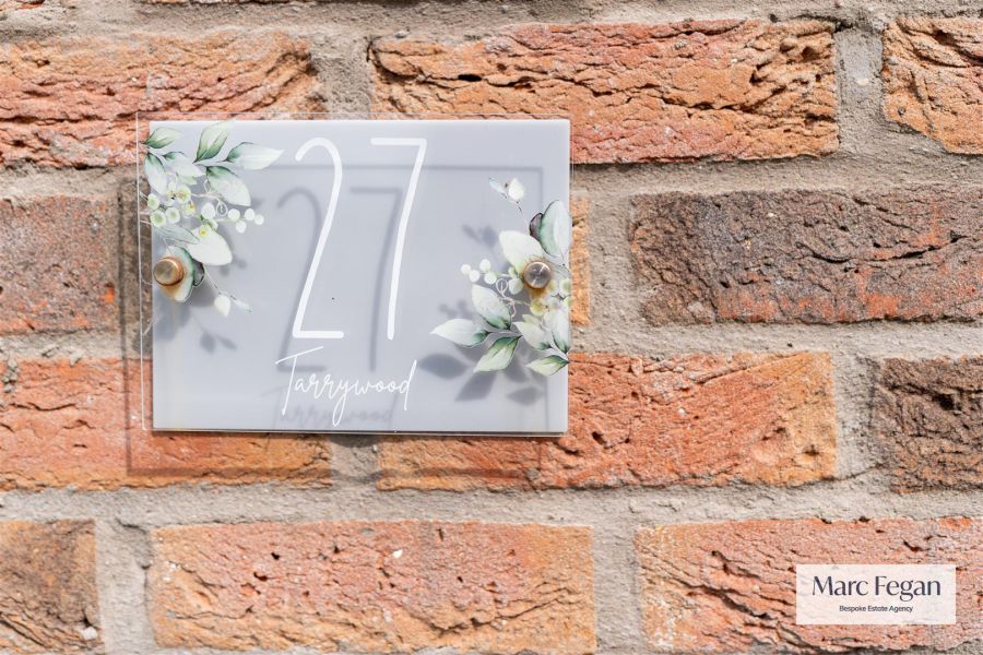 27 Tarry Wood