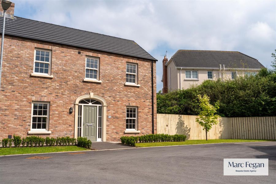 27 Tarry Wood