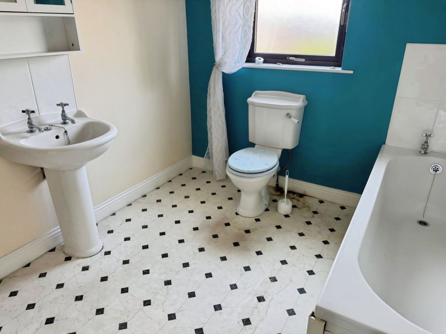 26A Churchill Place