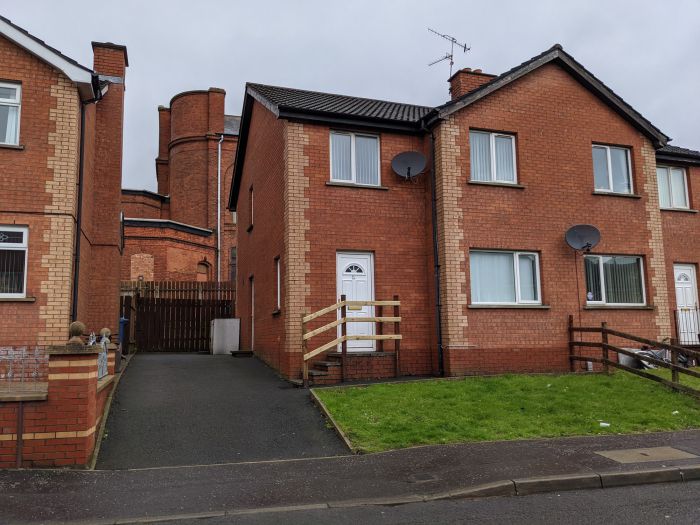 2b Canmore Street, shankill, belfast, BT13 2NS
