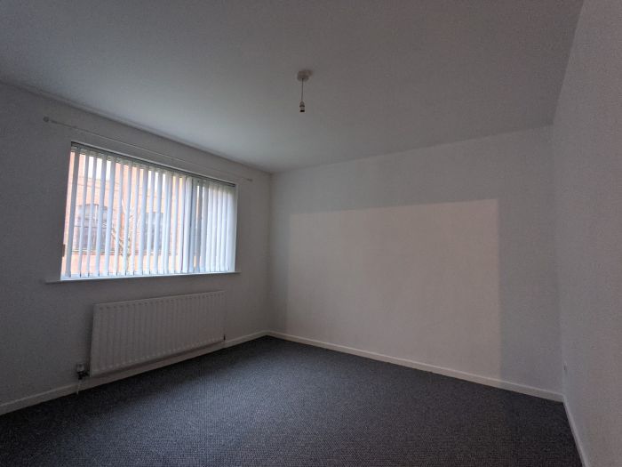 2b Canmore Street