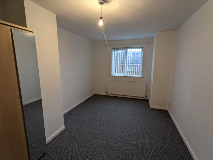 2b Canmore Street