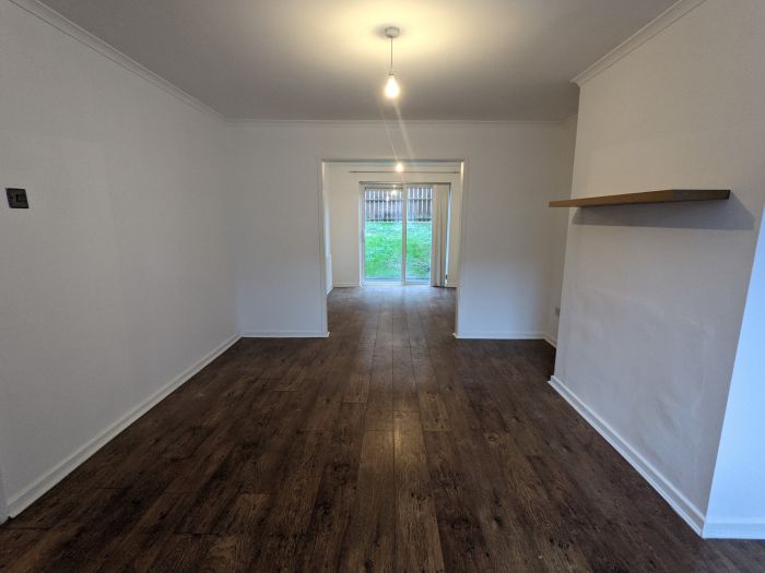 2b Canmore Street
