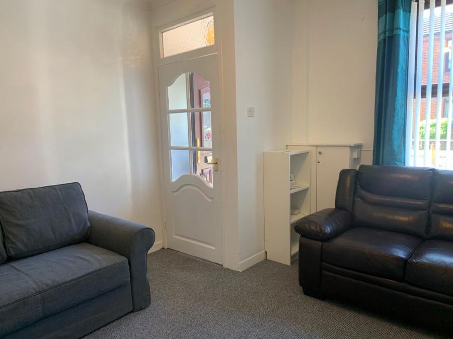 11 Institution Place