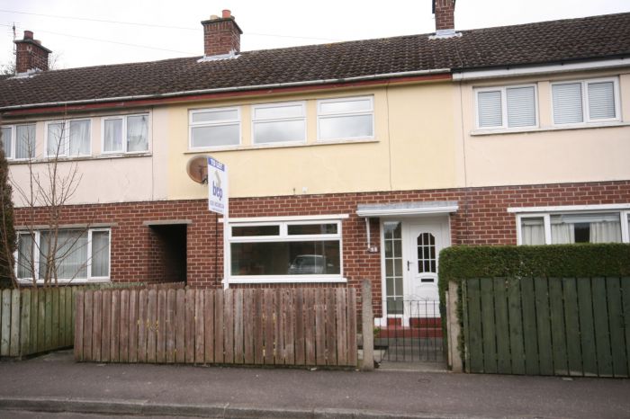 38 Minnowburn Drive, Belvoir, Belfast, BT8 7QJ