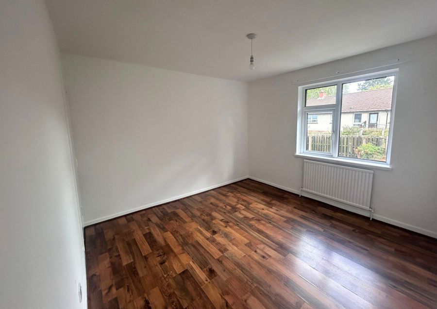 34 Holly Mount