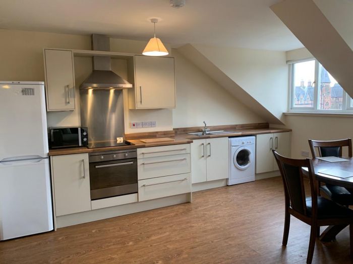 Apartment 6, 16 College Gardens