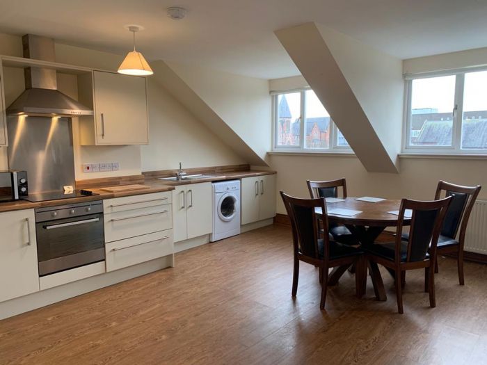 Apartment 6, 16 College Gardens