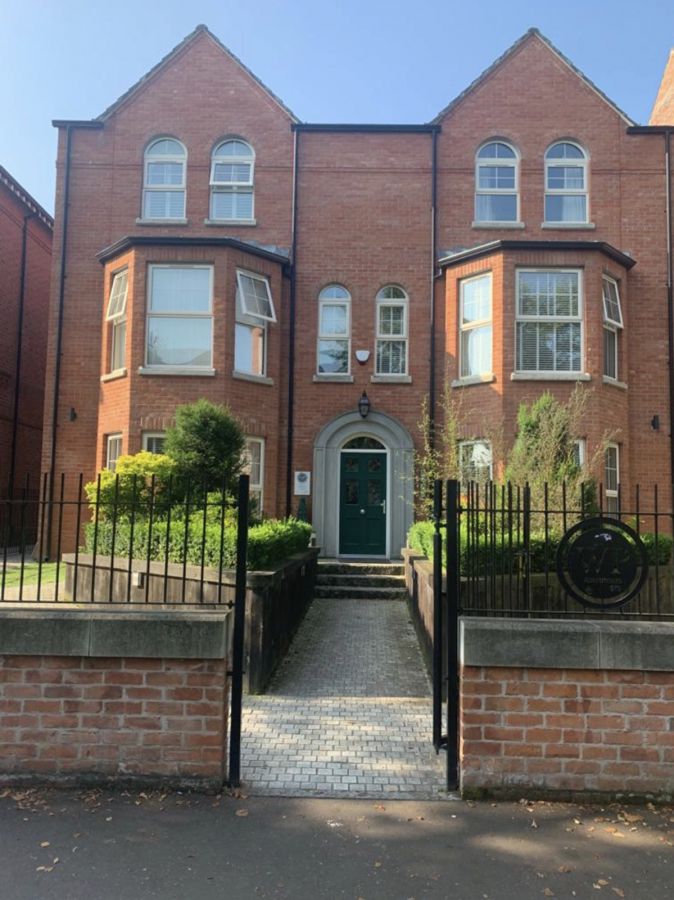 WP Apartments, Apt 4 34 Wellington Park, malone, belfast, BT9 6DN