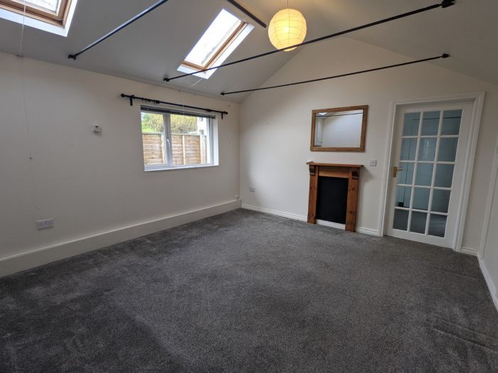 The Cabin, 5A Bridge Road