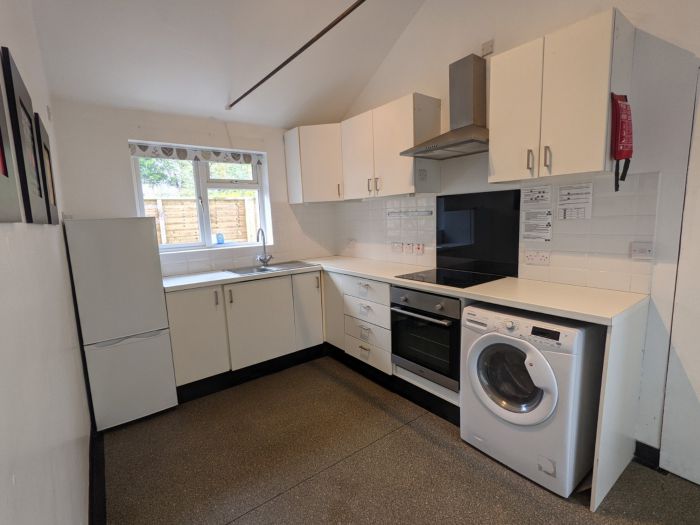 The Cabin, 5A Bridge Road