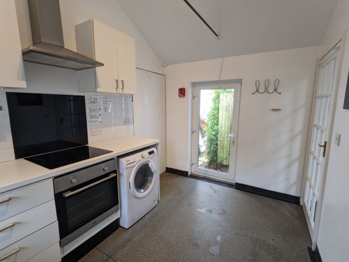 The Cabin, 5A Bridge Road