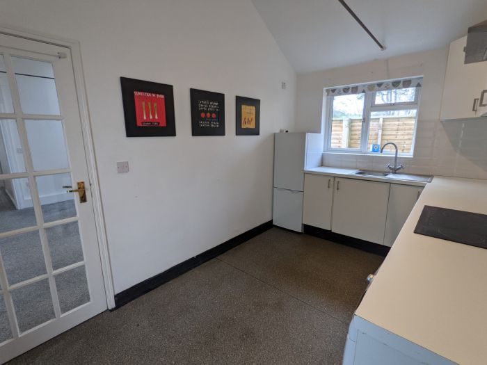 The Cabin, 5A Bridge Road