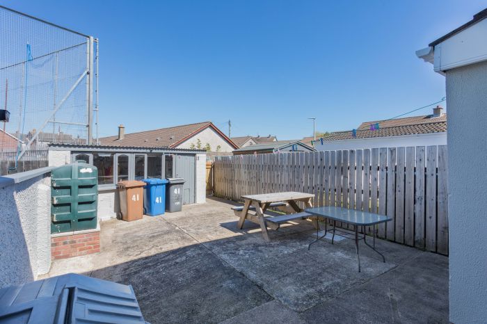 41 Steel Dickson Gardens