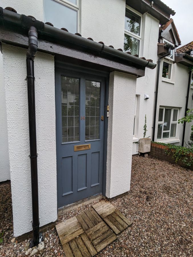 14 River Mews