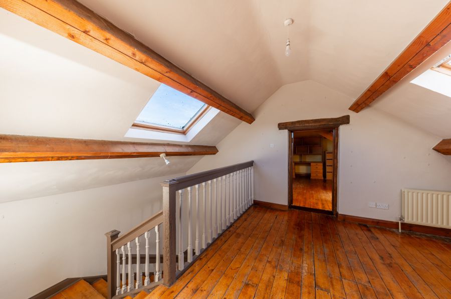 Barr Hall Barns, 31 Bar Hall Road