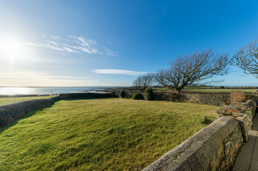 Barr Hall Barns, 31 Bar Hall Road