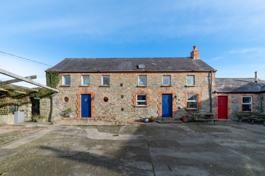Barr Hall Barns, 31 Bar Hall Road