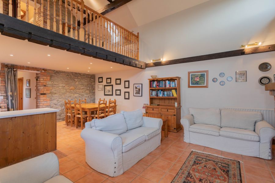 Barr Hall Barns, 31 Bar Hall Road
