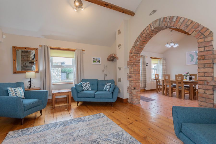 Barr Hall Barns, 31 Bar Hall Road