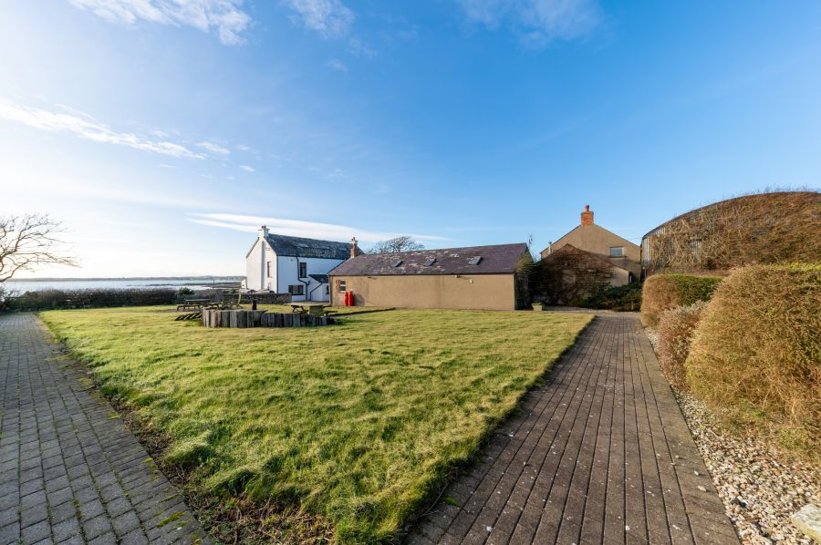 Barr Hall Barns, 31 Bar Hall Road