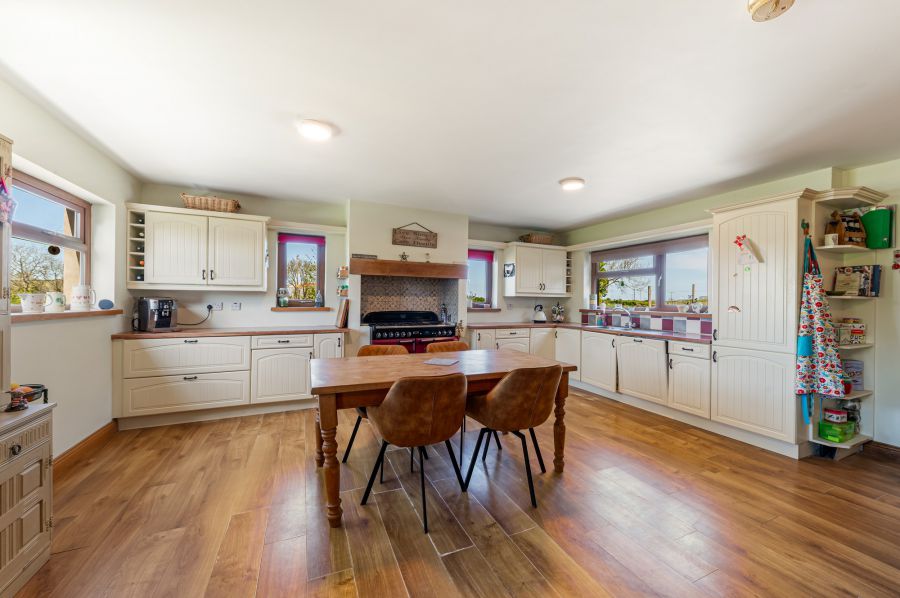 10 Upper Ballygelagh Road
