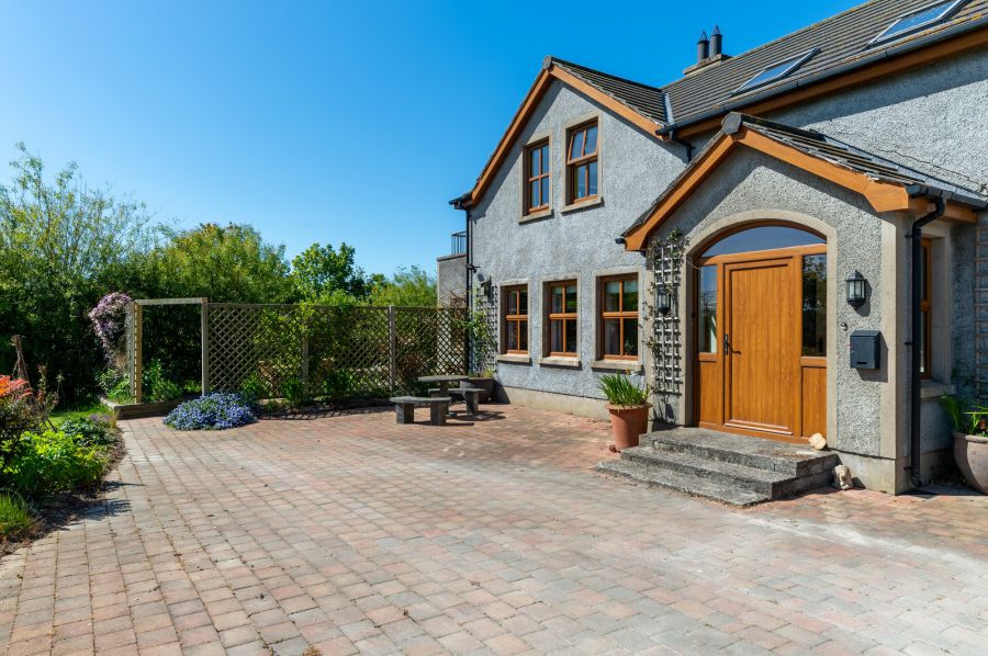 10 Upper Ballygelagh Road
