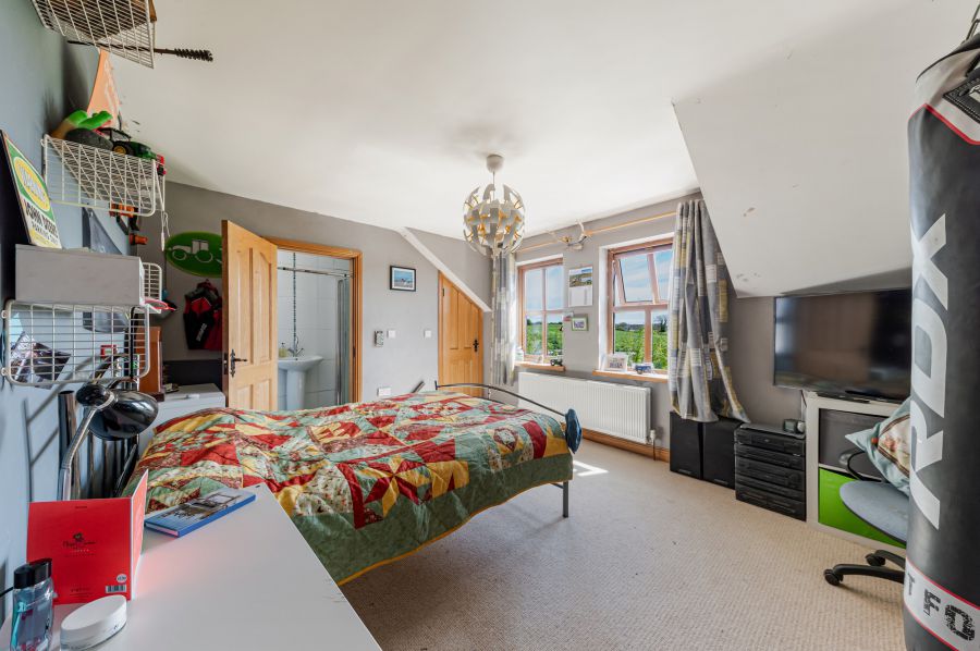 10 Upper Ballygelagh Road