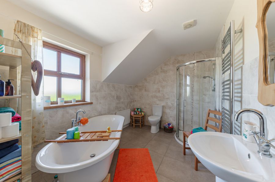 10 Upper Ballygelagh Road 10 Upper Ballygelagh Road