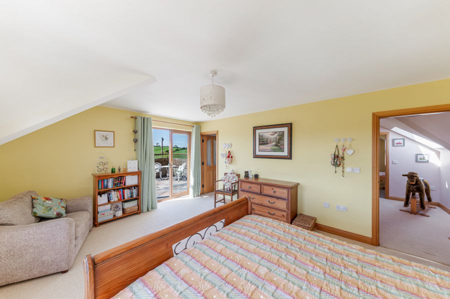 10 Upper Ballygelagh Road