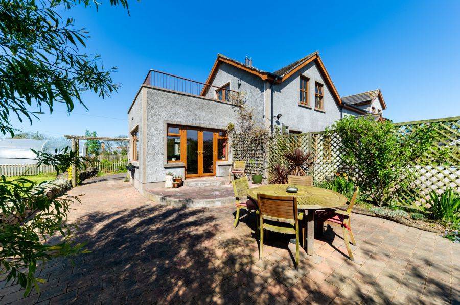 10 Upper Ballygelagh Road
