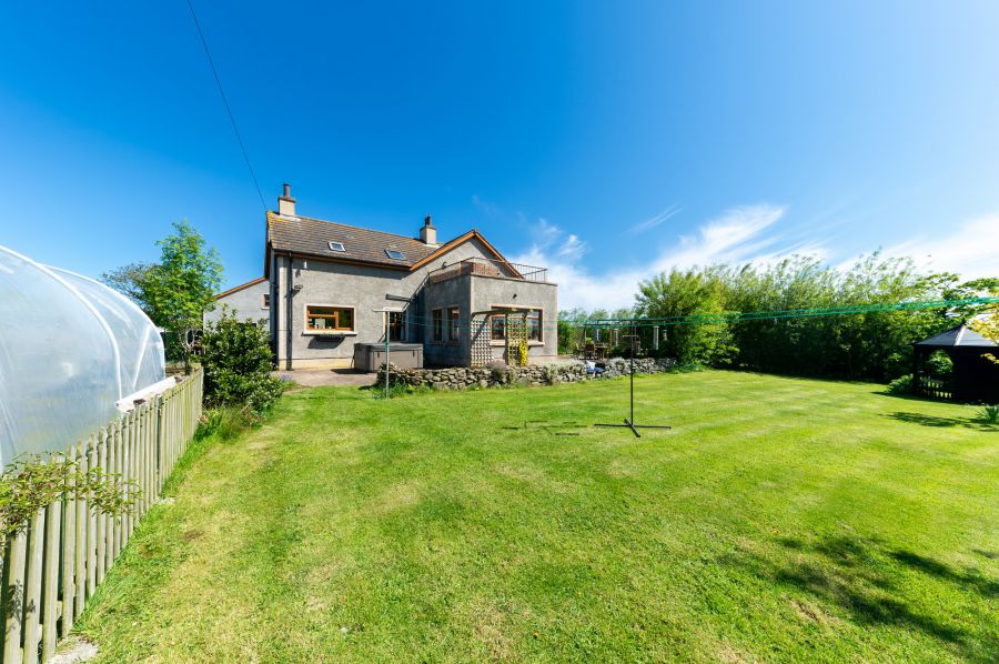 10 Upper Ballygelagh Road