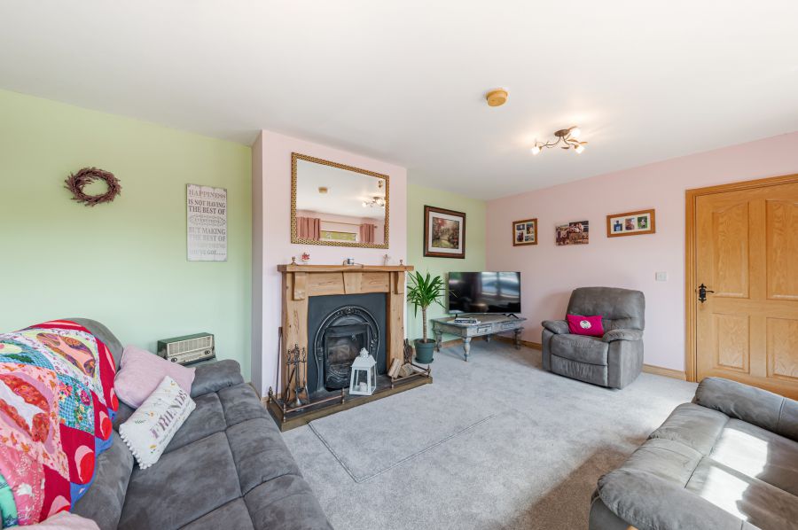 10 Upper Ballygelagh Road