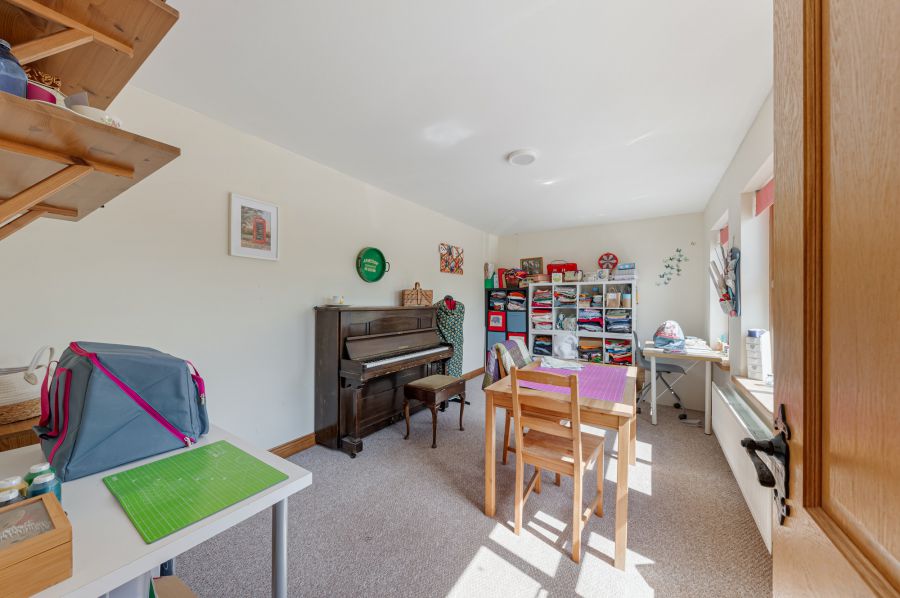 10 Upper Ballygelagh Road