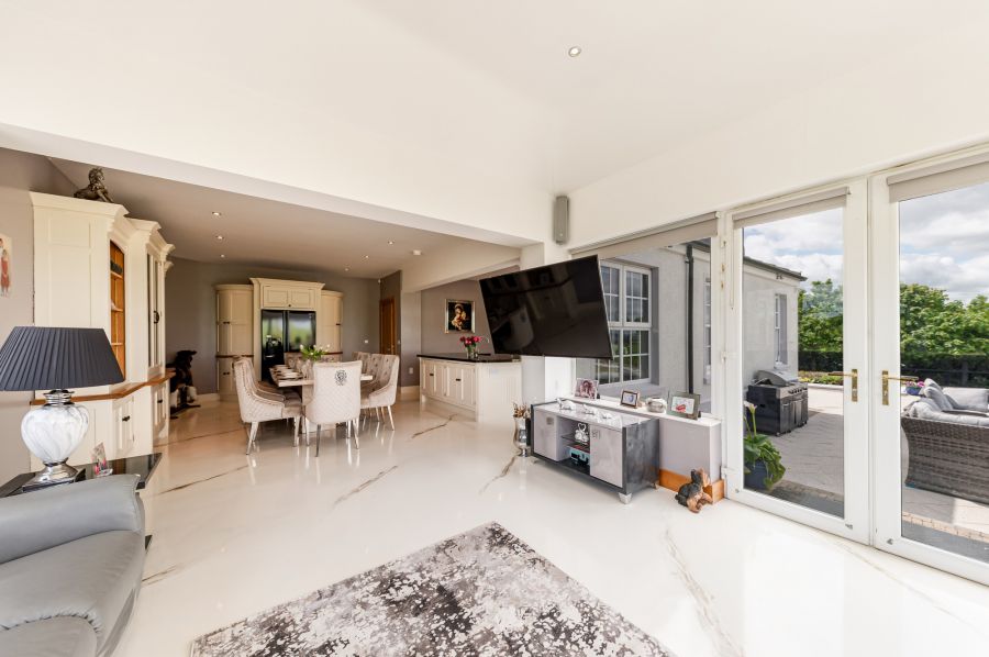 Sliabh Cuan House, 9 Mountain Road
