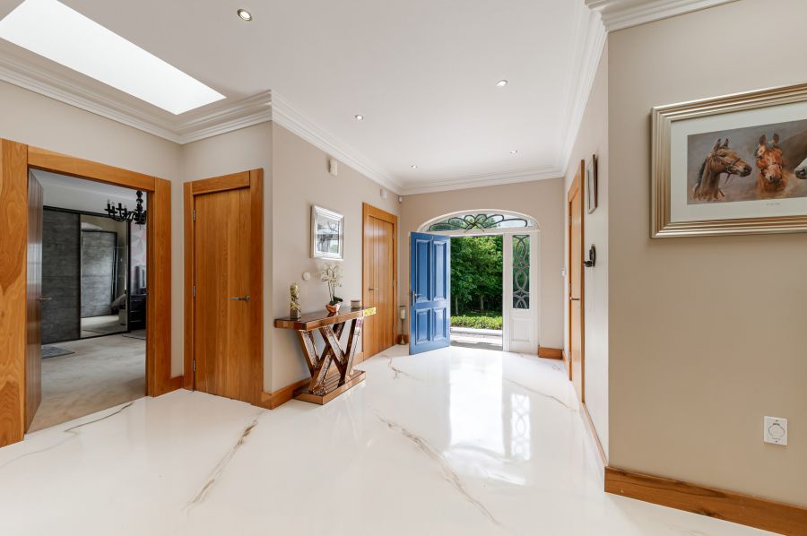 Sliabh Cuan House, 9 Mountain Road