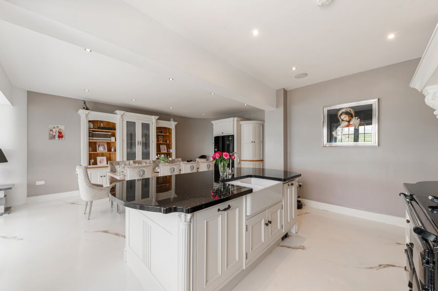 Sliabh Cuan House, 9 Mountain Road