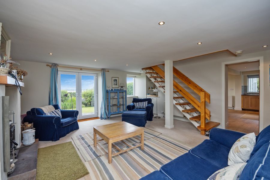 25 Bar Hall Road