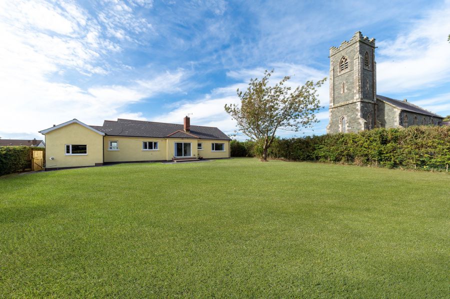 99 Ballygelagh Road 99 Ballygelagh Road