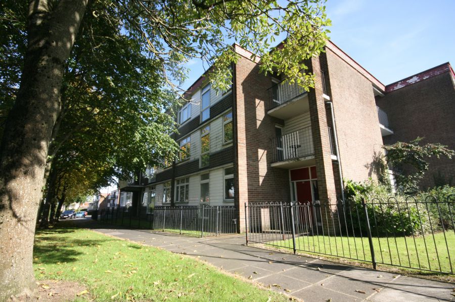 208E Upper Lisburn Road, Finaghy, Belfast, BT10 0LA