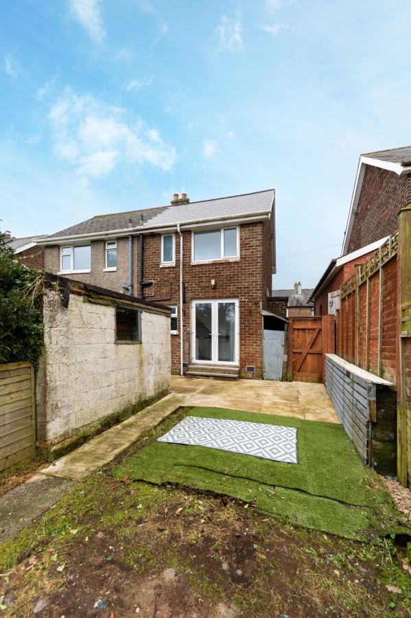 235 Joanmount Gardens