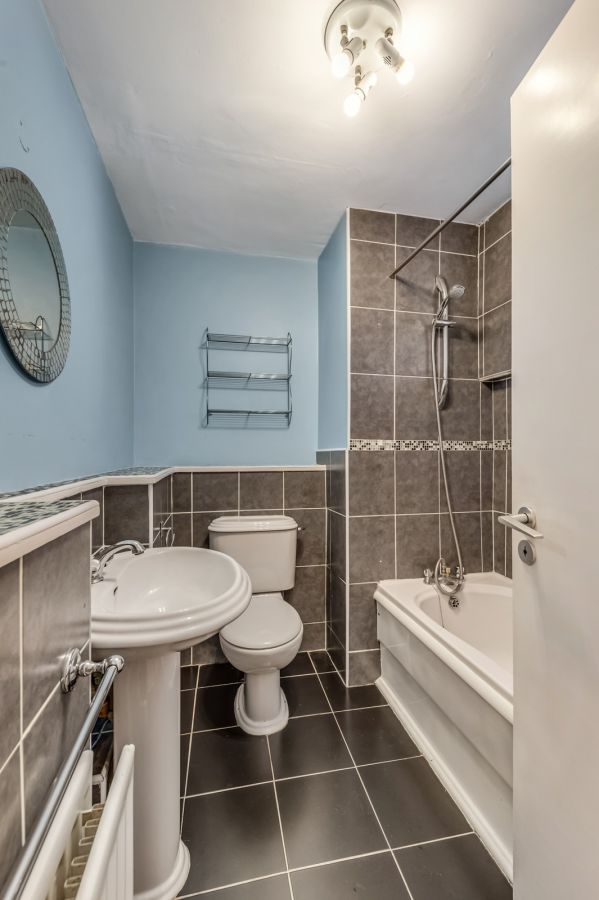 Apt 23 Citygate