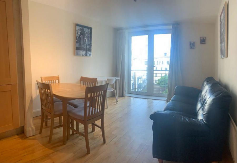 Aa4.4 Whitehall Square