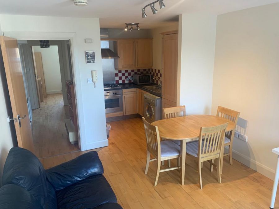 Aa4.4 Whitehall Square