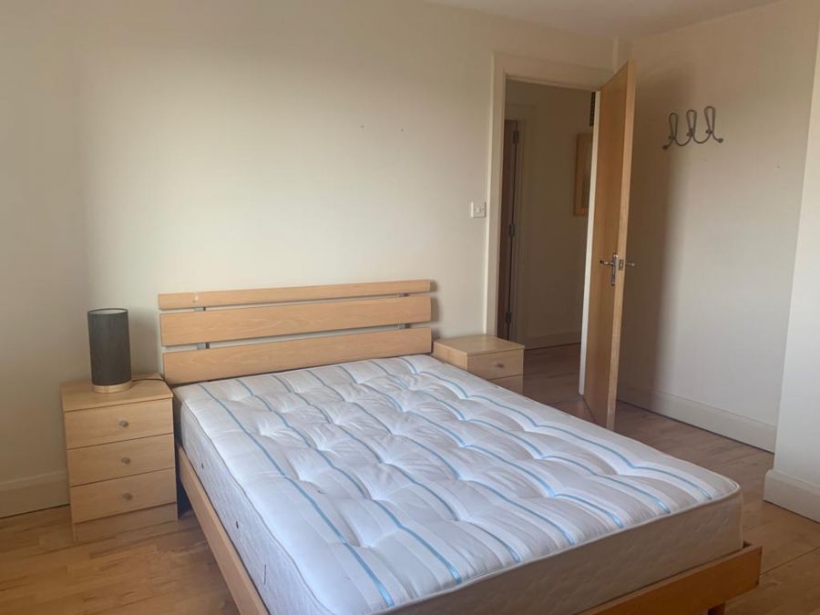 Aa4.4 Whitehall Square