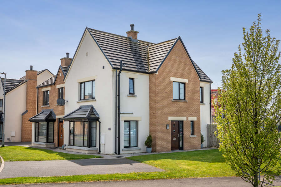 18 Ferrard Green, Antrim, BT41 4FR