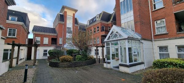 17 Ashley Courtyard