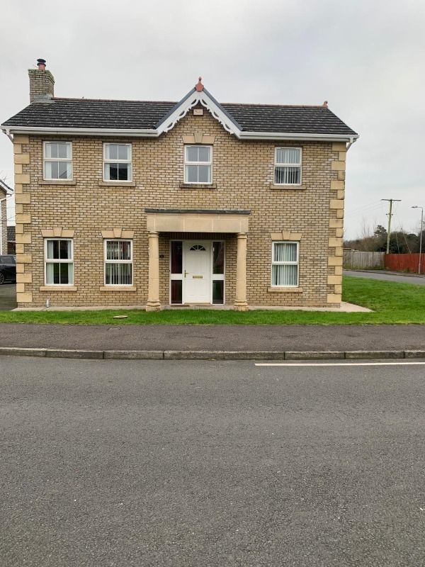 6 Chestnut Hall Drive