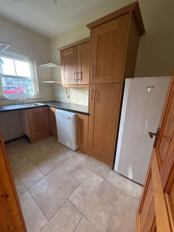 6 Chestnut Hall Drive